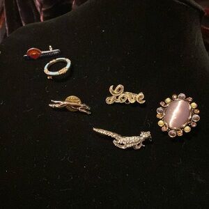 6 miscellaneous pins